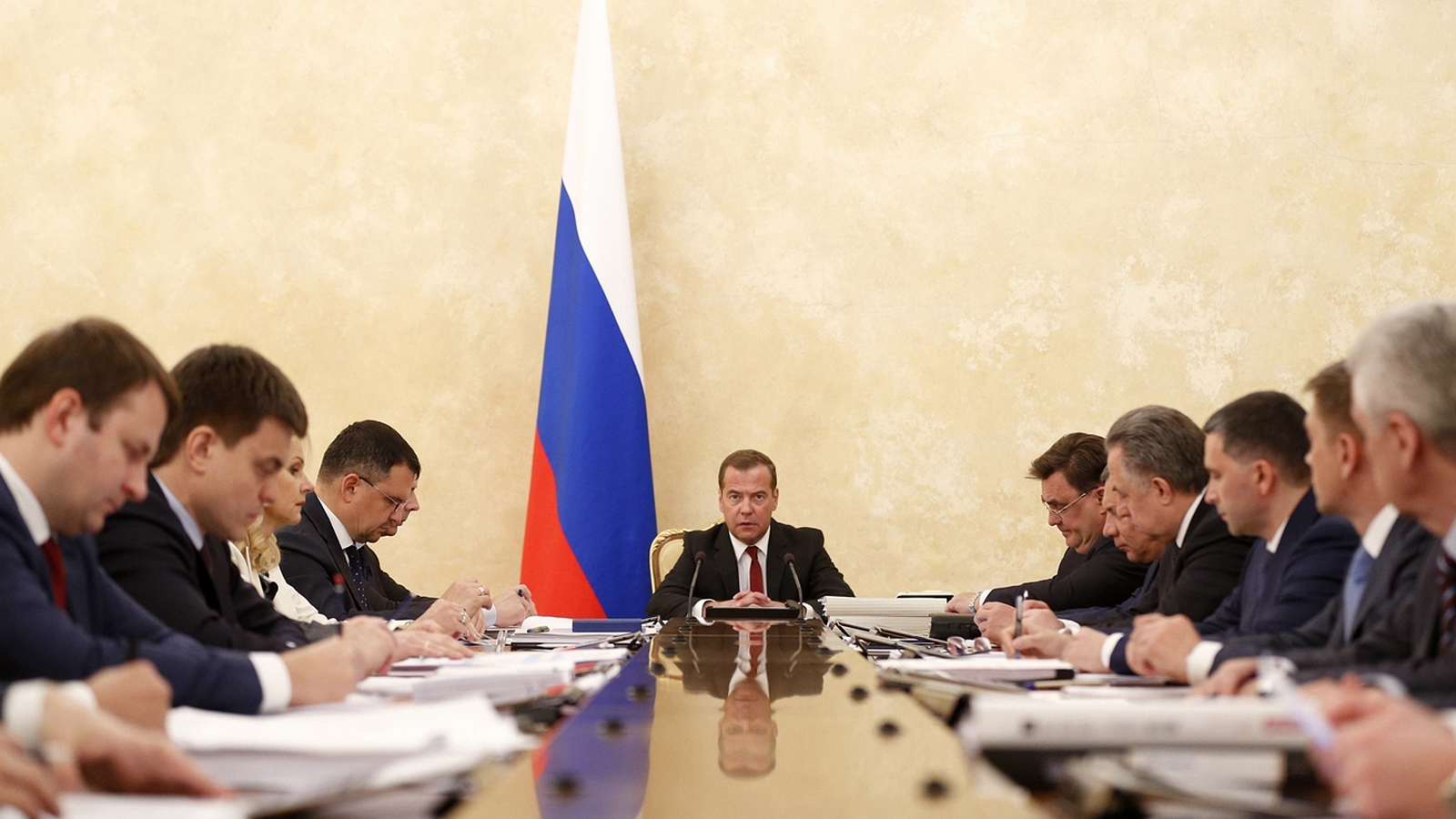 Участники совещания в Ставрополе обсудили условия развертывания строительства в рамках национальных проектов.